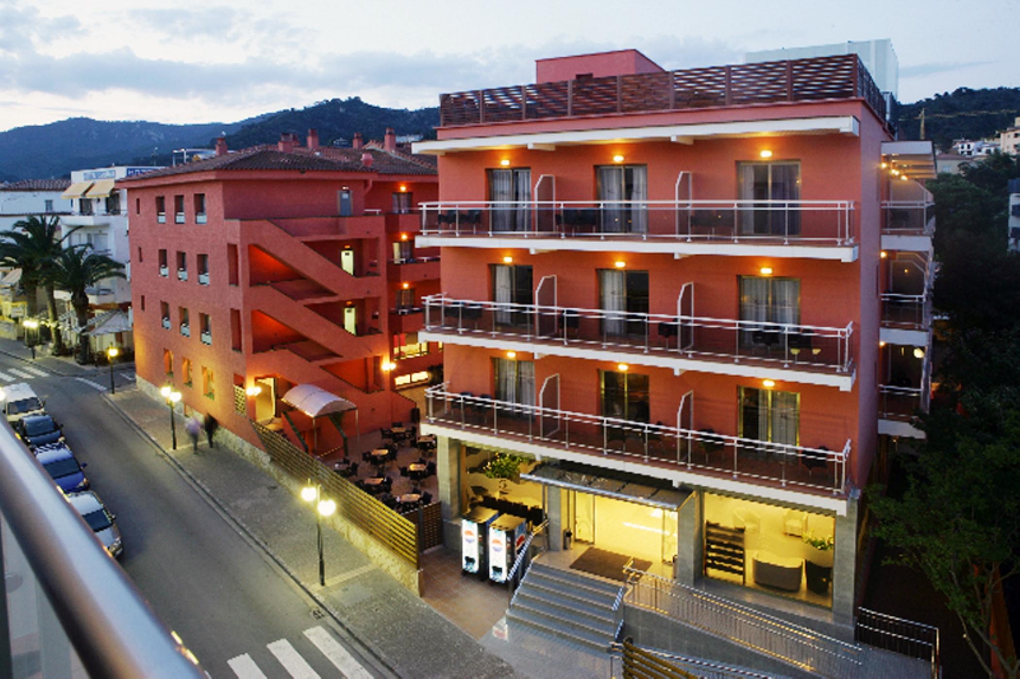 Tossa Beach Center Tossa de Mar Eksteriør billede